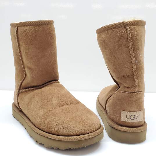 UGG Classic Short II Chestnut Brown Suede Fur Boots Women's Size 6 image number 1