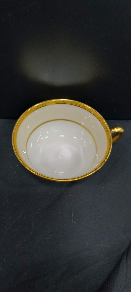 Bundle of 8 Lenox Ceramic White and Gold Tone Tea Cups image number 4