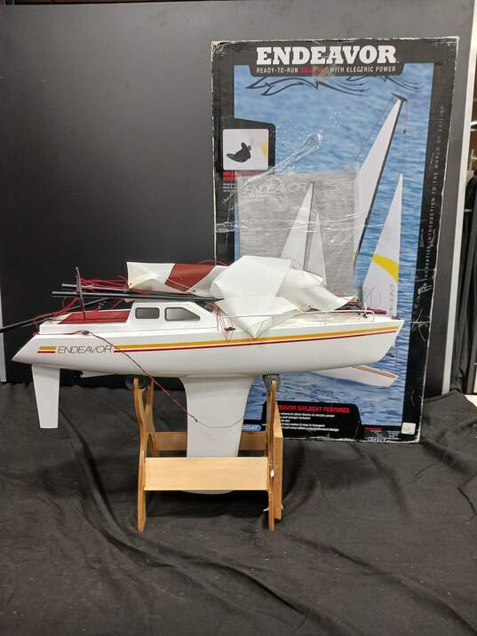 Endeavor Ready-To-Run Electric Sailboat image number 1