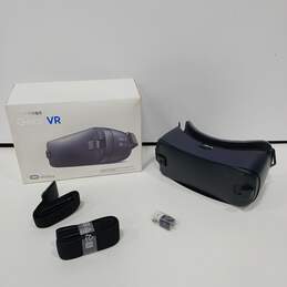 Samsung Gear VR Powered By Oculus VR Headset IOB