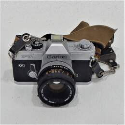 Canon FTb QL 35mm SLR Film Camera w/ 50mm Lens, Flash & Case alternative image