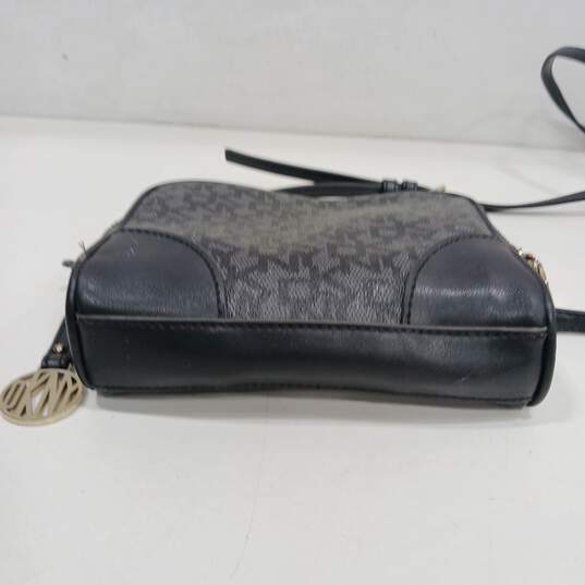 DKNY Women's Black Leather Cross Body Bag image number 5