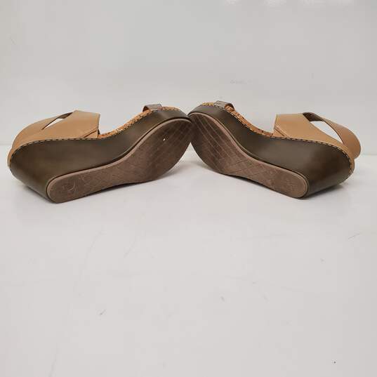 Donald J. Pliner WM's Beige Cork Platform Sandals Size 7.5 image number 5