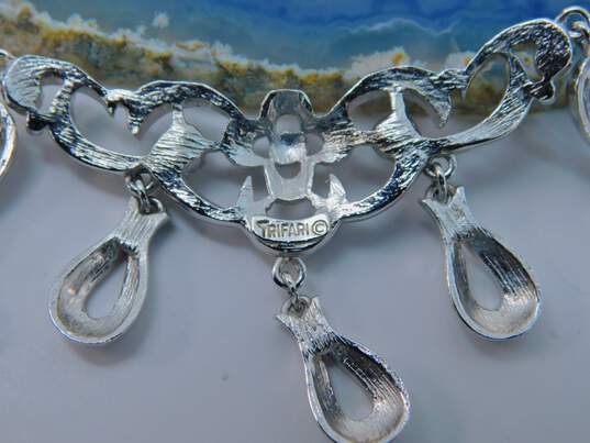 Vintage Crown Trifari Silvertone Flower Abstract Swirls & Teardrop Charms Pendant Necklace 10.7g image number 5
