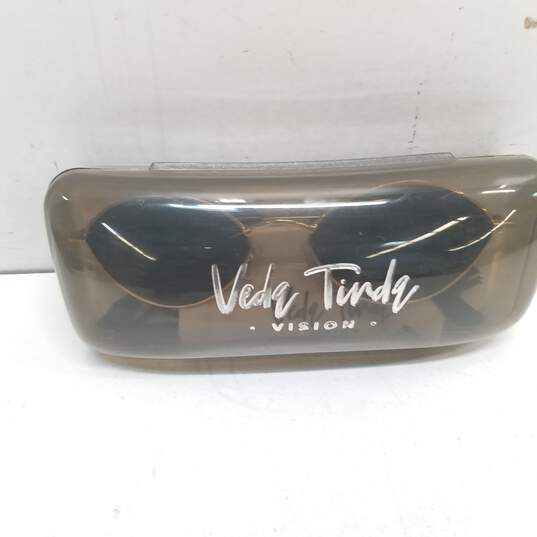 Veda Tinda Vision Gold Oval Sunglasses image number 1