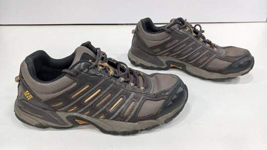 Columbia Men's Brown Hiking Shoes Size 10 image number 1