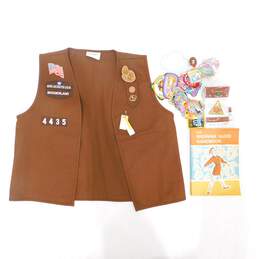 VTG & Newer Girl Scouts Brownies USA Lot Patches Badges Handbook Vest