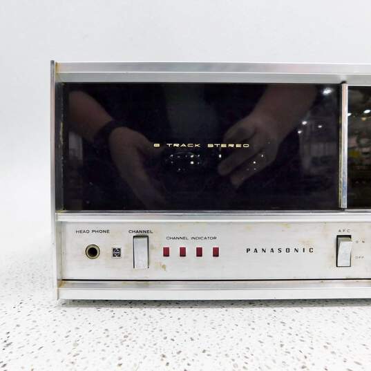 VNTG Panasonic Model RE-7070 FM/AM/8 Track Audio System w/ Attached Power Cable image number 5