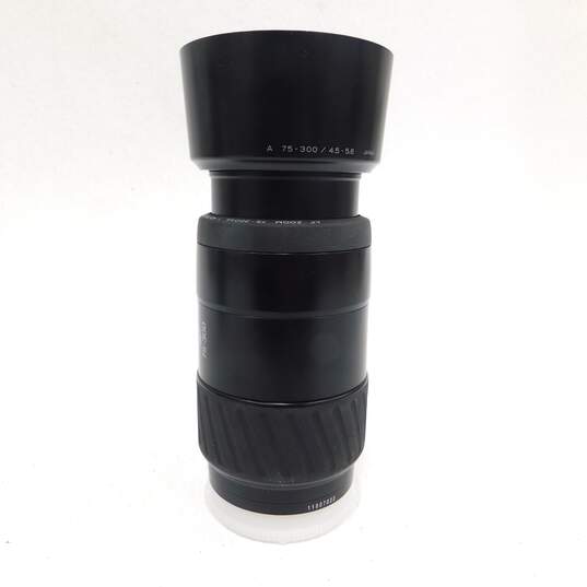 Minolta AF Zoom 75-300mm f4.5/5.6 Lens w/ Hood & Case image number 2