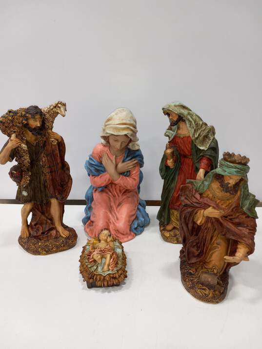 Large Unbranded Nativity Set image number 1