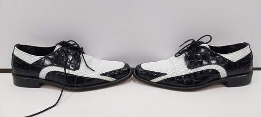 Stacy Adams Men's Black and White Leather Dress Shoes Size 7 image number 3