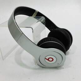 Beats by Dr. Dre Solo HD Over Ear Headphones Silver w/ Case alternative image