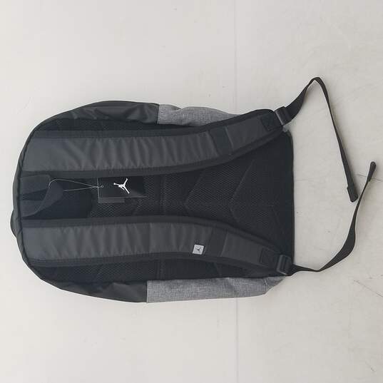 Nike Jordan Pivot Colorblocked Classic School Backpack image number 4