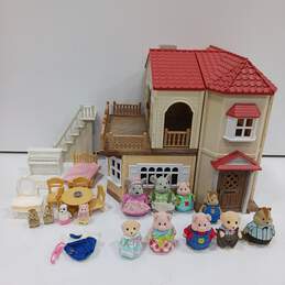 Calico Critters Red Roof Country House w/ Furniture and Critters