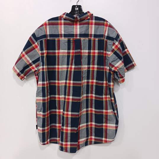 Patagonia Men's Dark Plaid SS Button Up Shirt Size XL image number 2