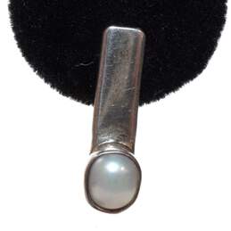 Sterling Silver Lilly Barrack Pearl Earrings alternative image