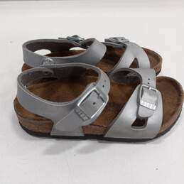 Birkenstock Girls Silver Sandals Size 26 alternative image