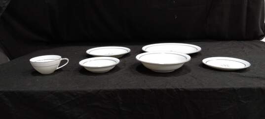 Set of 6 Vintage Bluebell Floral Bowls, Plates, Tea Cup & Saucer image number 2
