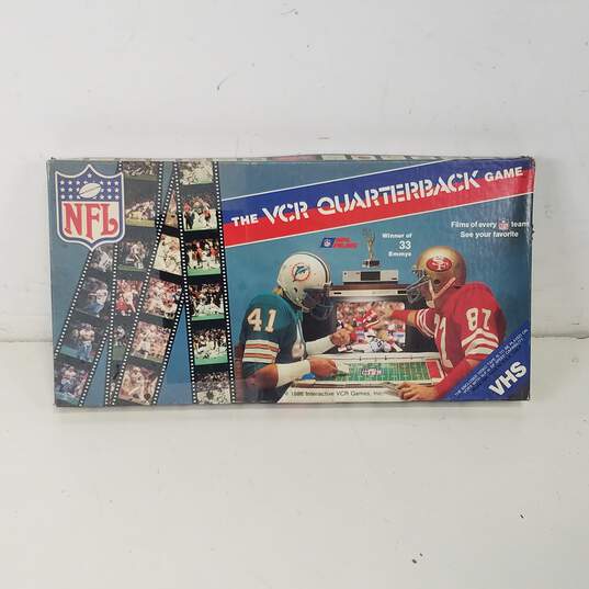 VCR Quarterback Interactive Board Game 1986 NFL image number 7