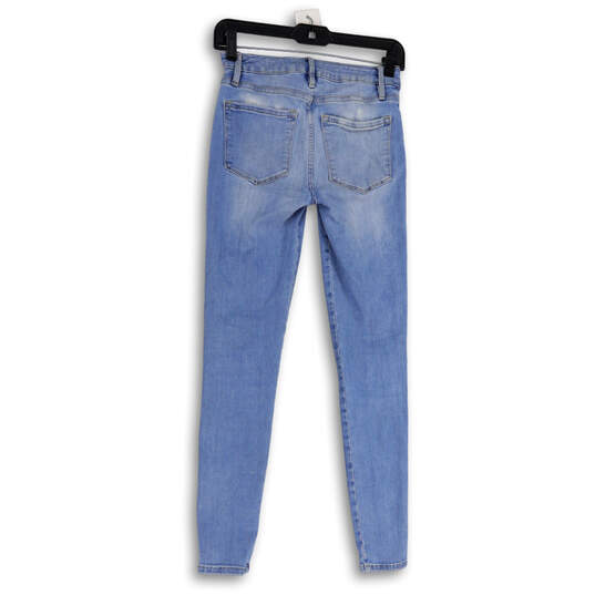 Womens Blue Medium Wash Denim Pockets Stretch Skinny Leg Jeans Size 1 image number 2