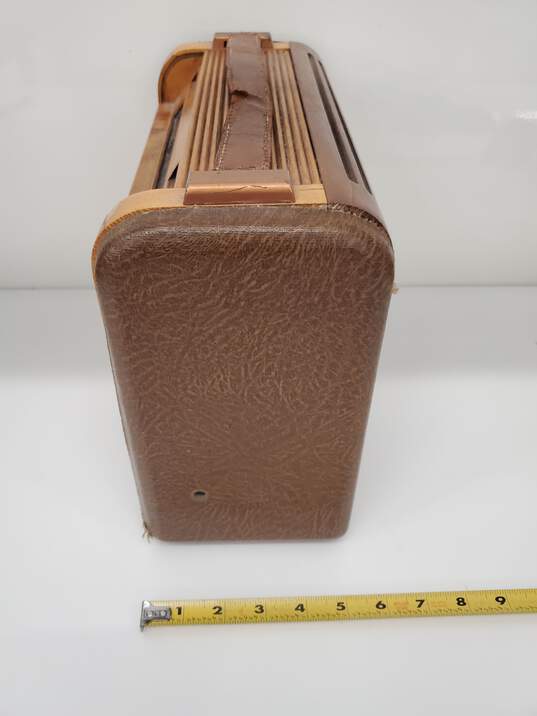 Philco Vintage Wooden Roll Top Portable Radio image number 2