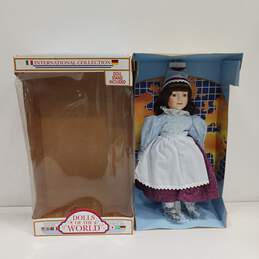 Vintage Dan Dee Dolls of the World Girl Porcelain Doll IOB