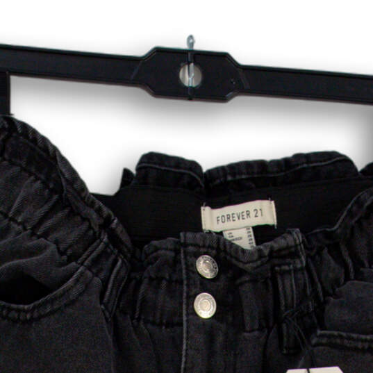 NWT Womens Black Elastic Waist Pockets Denim Paper Bag Shorts Size 29 image number 3