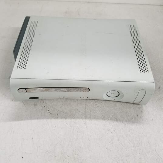 Microsoft Xbox 360 with 60GB HDD image number 1