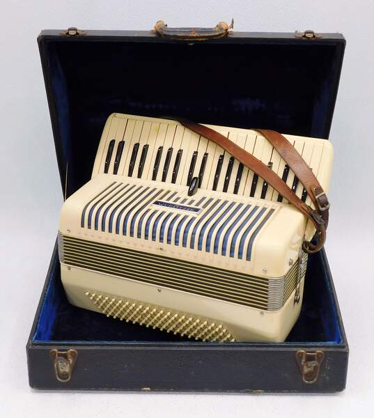 Model 332 41 Key/120 Button Vintage Piano Accordion w/ Case image number 1
