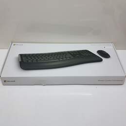 Microsoft wireless 5050 desktop keyboard mouse with USB transceiver
