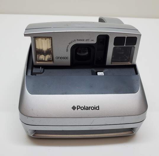 Polaroid One600 Instant Camera Untested image number 1