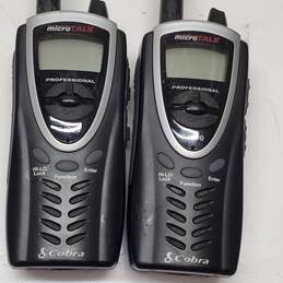 Pair of Cobra Professional 2 Way Radios Model PR 1000 Untested alternative image