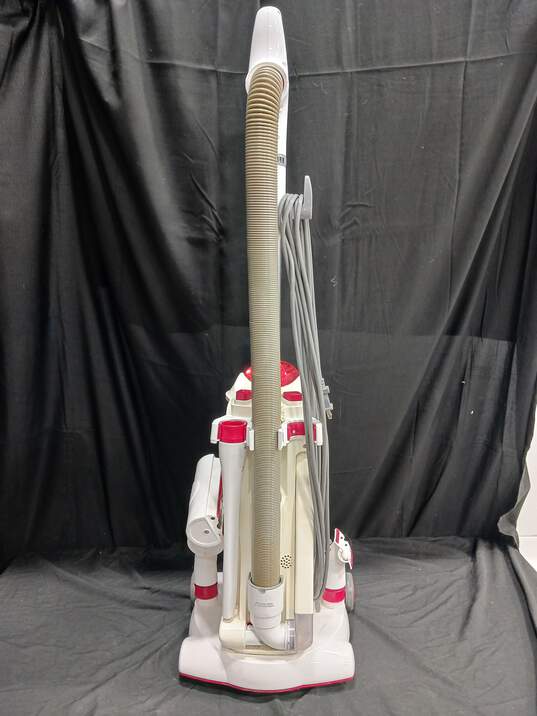 Shark Rotator Lift-Away Upright Vacuum image number 3