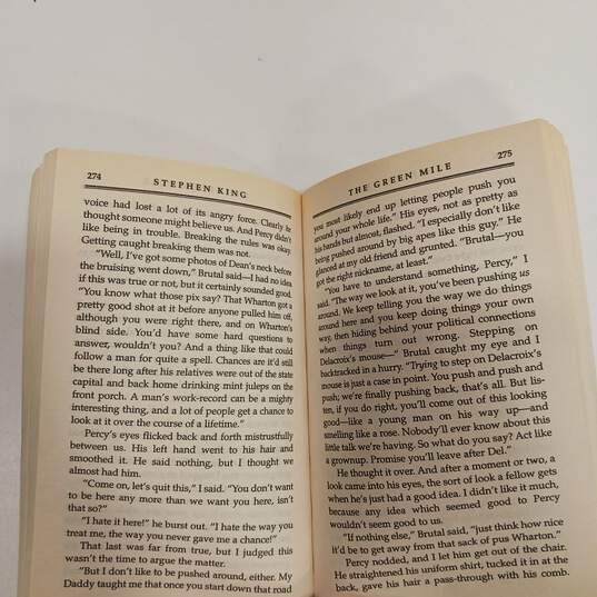 Stephen King Paperback Novels Assorted 6pc Lot image number 6