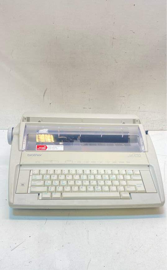 Brother Correctronic Electronic Typewriter GX-6750 image number 3
