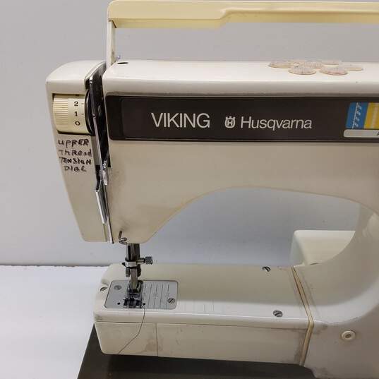 Viking Husqvarna Sewing Machine 63 60 image number 5