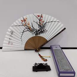 Vintage Hand Painted Folding Rice Paper Asian Wall Deco Hand Fan