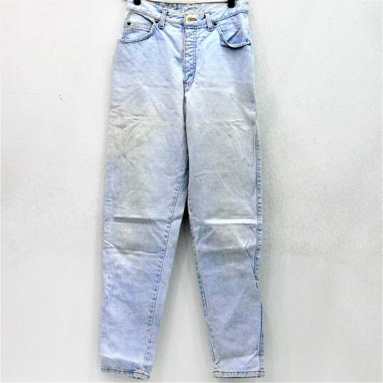 Vintage Native Blue Levi's Jeans Size Women's 11 High Rise Light Wash Mom Jeans image number 1