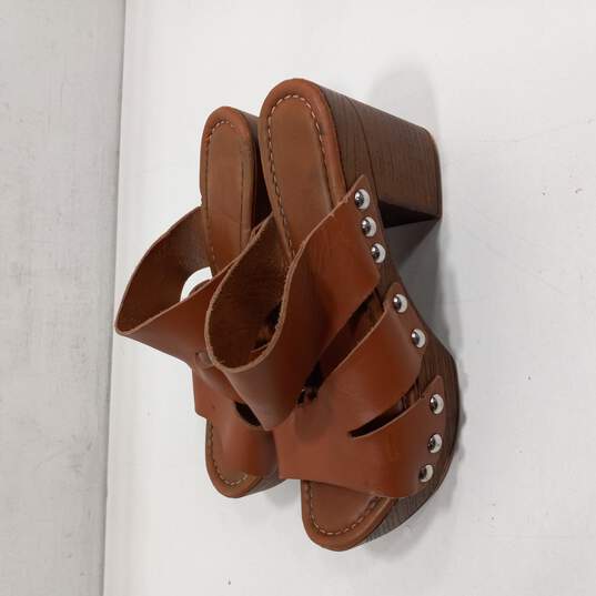 Coach And Four Women's Brown Leather Sandal Heels Size6.5M image number 2