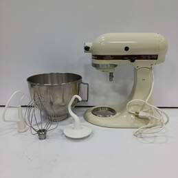 Kitchen Aid Solid State Stand Mixer w/Bowl & Accessories