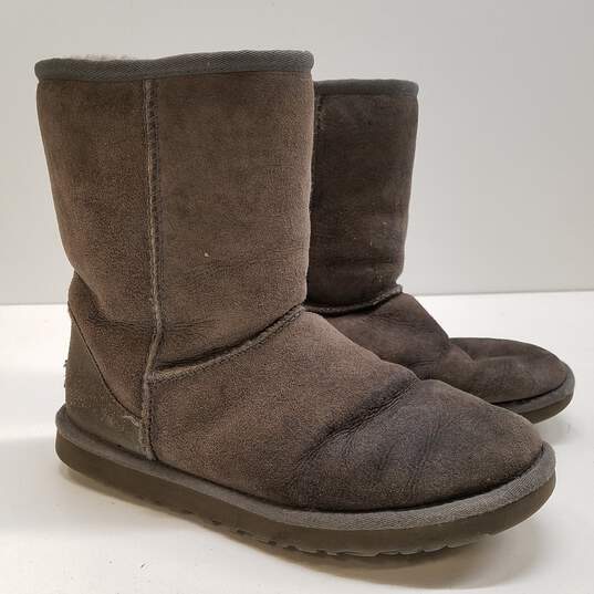 UGG Australia Classic Short Boots Women's Size 8 image number 3