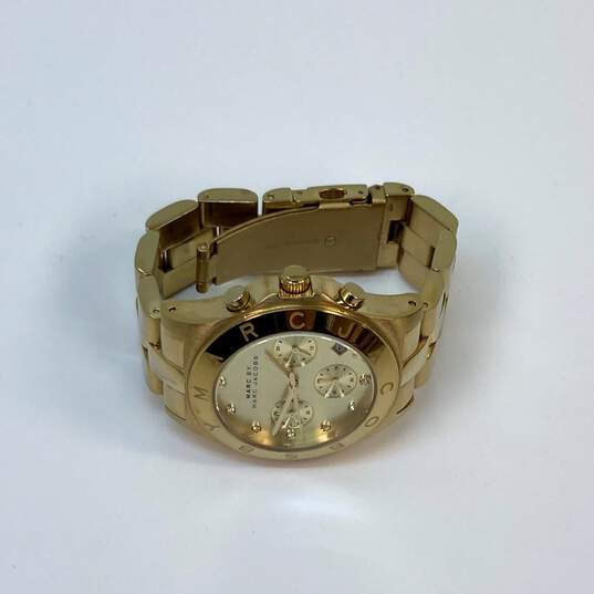Designer Marc Jacobs Gold-Tone Chain Strap Analog Dial Chronograph Wristwatch image number 2