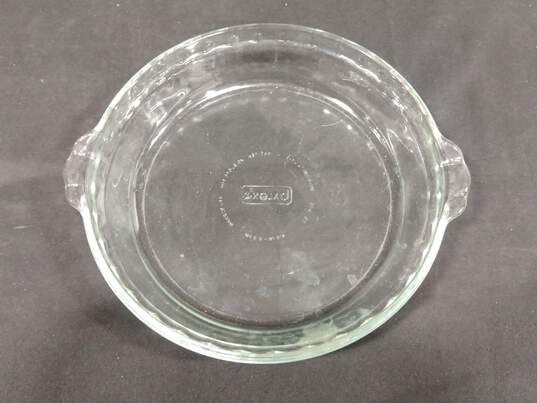 Pair Of Pyrex Glass Pie Dishes image number 3