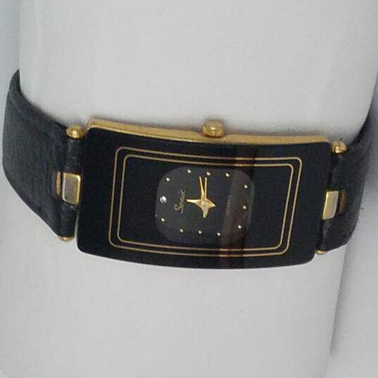 Sonic Black & Gold Tone Geometric Curved Case Vintage Quartz Watch image number 4