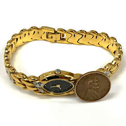 Designer Bulova Gold-Tone Oval Shape Dial Chain Strap Analog Wristwatch alternative image