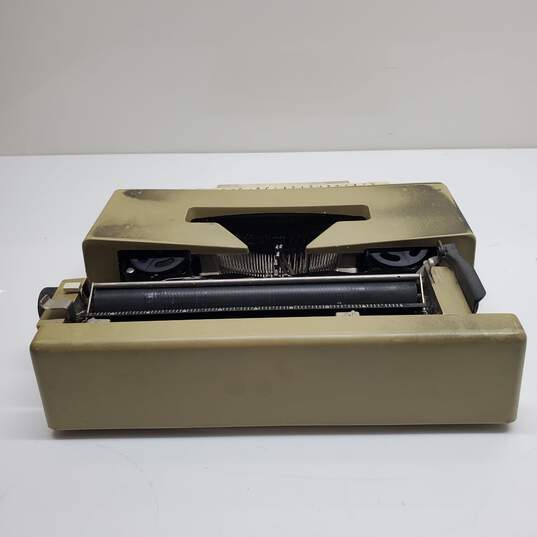 Untested Vintage Olivetti Lettera 25 Typewriter image number 3