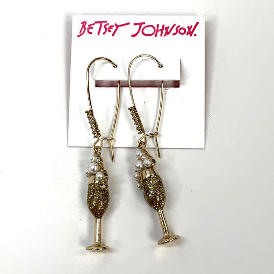 Designer Betsey Johnson Gold-Tone Glasses Flutes Bubbles Drop Earrings image number 3