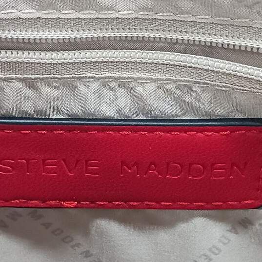 Steve Madden Red Crossbody Style Handbag image number 6