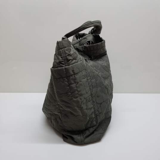 Marc Jacobs Gray Quilted Embroidered Shoulder Bag Tote image number 2