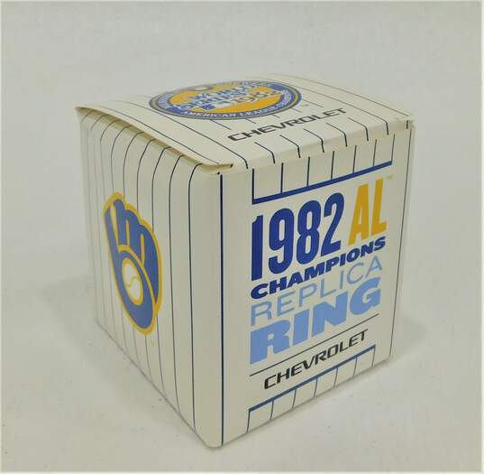 Milwaukee Brewers 1982 World Series AL Champions Replica Ring image number 1